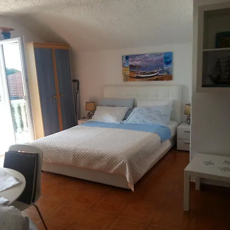 Stana In Srima Apartamento *